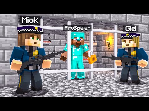 GIEL EN IK MAKEN EEN GEVANGENIS VOOR DE PRO In Minecraft (Survival)