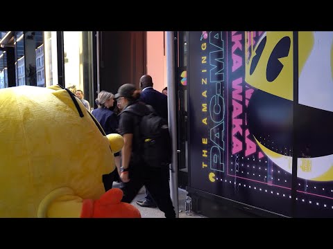 PAC-MAN Takes NYC | PAC-MAN Mega Tunnel Battle: Chomp Champs
