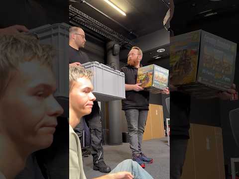 When Things Get Busy, ELTEN Keeps Us Safe! 👟